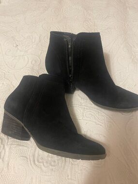 Blondo. Black ankle boots